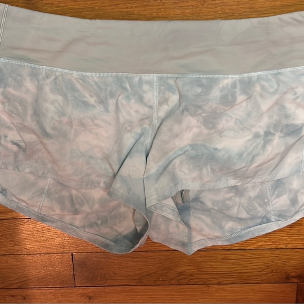 Lululemon speed shorts. Blue and white tye die